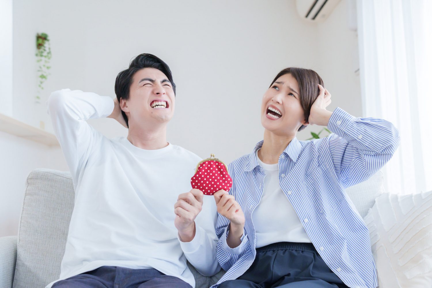 相手の収入や貯金を知らないと起こる3大リスク